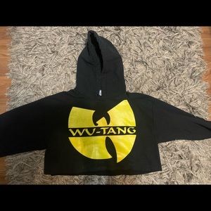 WU TANG CROPPED HOODIE 💛🖤